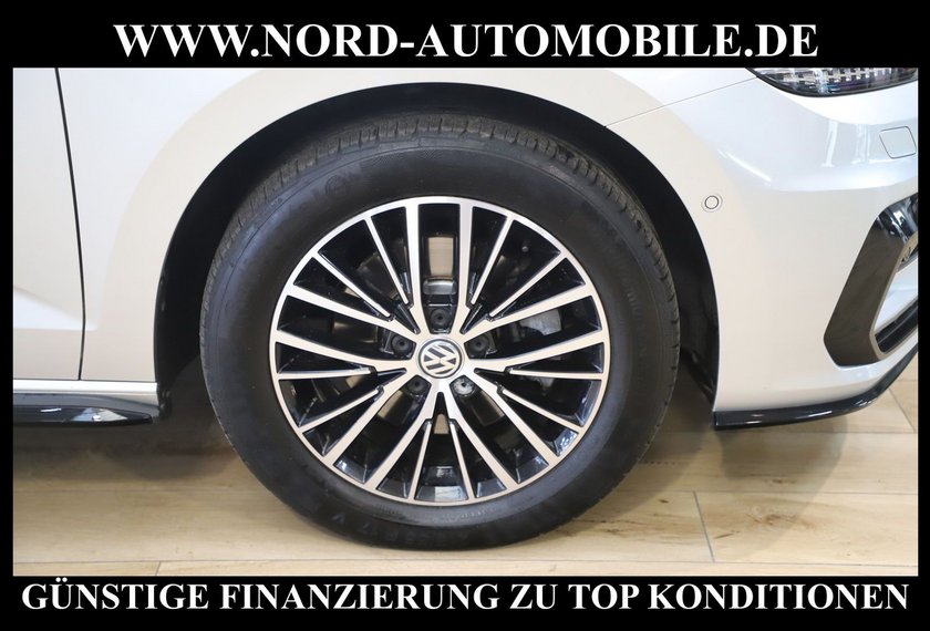Volkswagen Touran Touran R-Line 2.0 TDI DSG Navi*LED*ACC*PANO*17&apos;&apos;