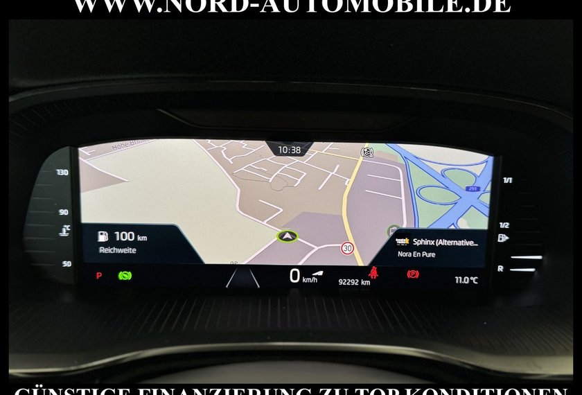 Skoda Octavia Octavia Scout Combi 2.0 TDI DSG AHK/Head-Up/18