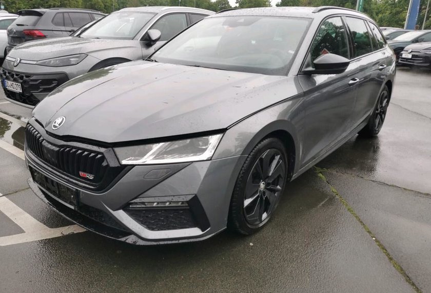 Skoda Octavia Octavia RS Combi 2.0 TDI DSG Kamera/HeadUp/ACC
