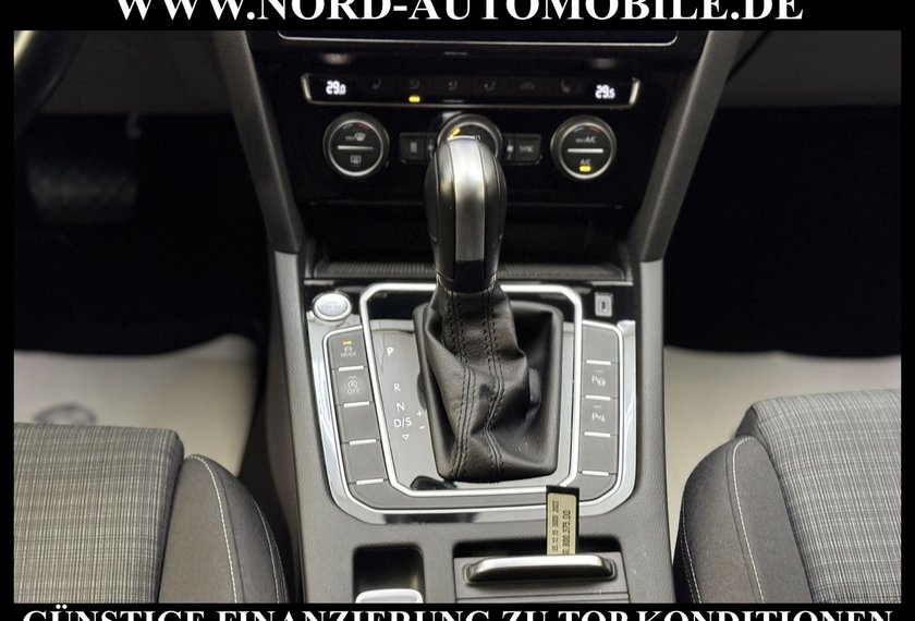 Volkswagen Passat Passat Lim. 2.0 TDI DSG R-Line Dig.Cockpit/StHz/