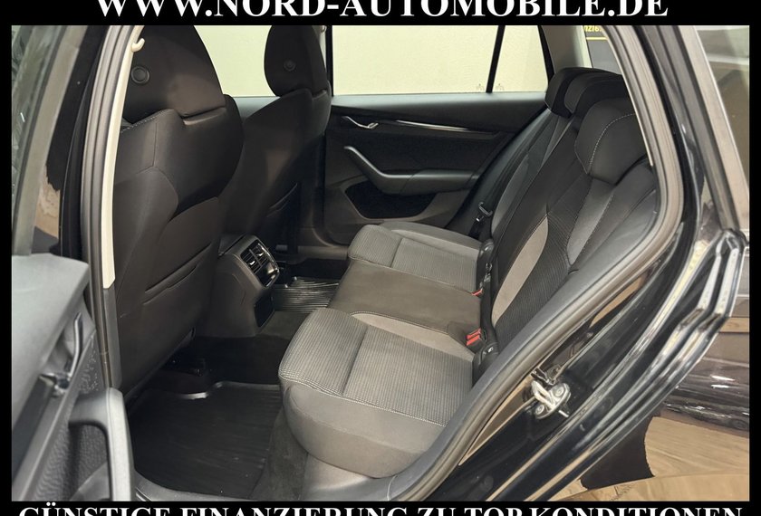 Skoda Octavia Octavia Combi 1.0 TSI Ambition Navi/LED/AHK/