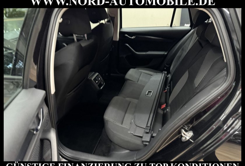 Skoda Octavia Octavia iV Combi Style 1.4 TSI DSG Navi/LED/Spur