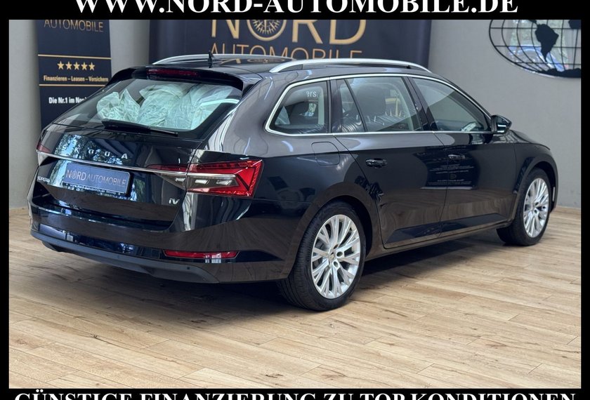 Skoda Superb Superb iV Combi Style 1.4 TSI DSG Kamera/AHK/LED