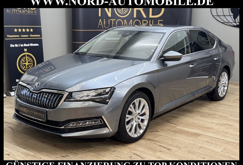 Skoda Superb Superb iV Limousine Style 1.4 TSI DSG Side&amp;Lane
