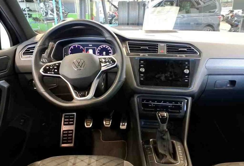 Volkswagen Tiguan Tiguan R-Line Black Style 2.0 TDI AHK/SIDE&amp;LANE/