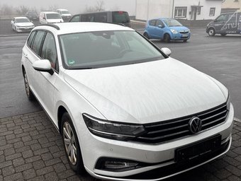Volkswagen Passat Variant Passat Variant Conceptline 2.0 TDI Kamera/Navi/