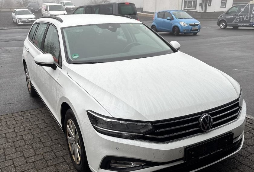 Volkswagen Passat Variant Passat Variant Conceptline 2.0 TDI Kamera/Navi/