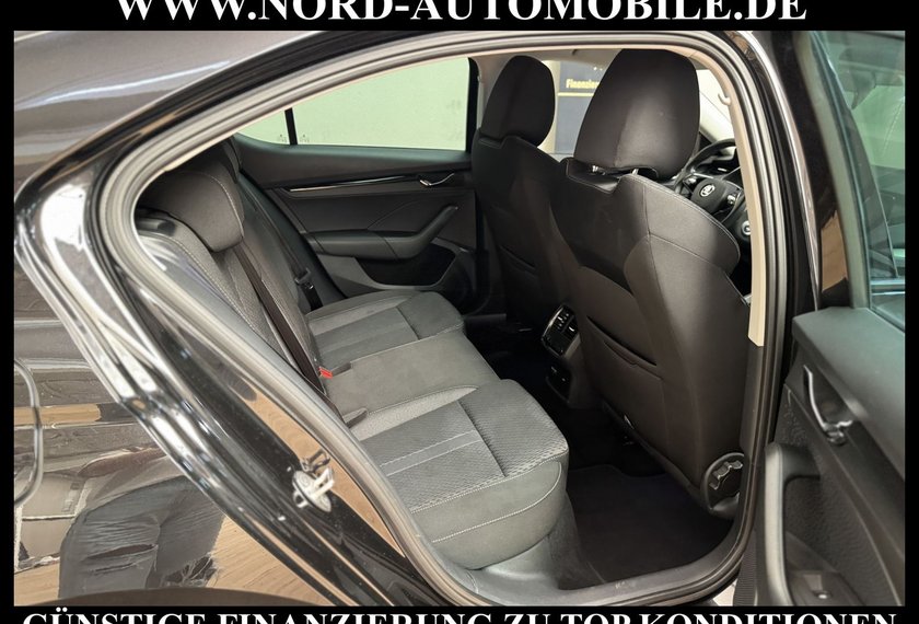 Skoda Octavia Octavia iV Limousine Ambition 1.4 TSI DSG AHK/18