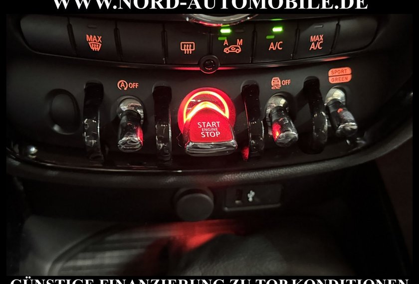 MINI Cooper D Clubman Cooper D Clubman Classic Trim *LED*Navi*Carplay*