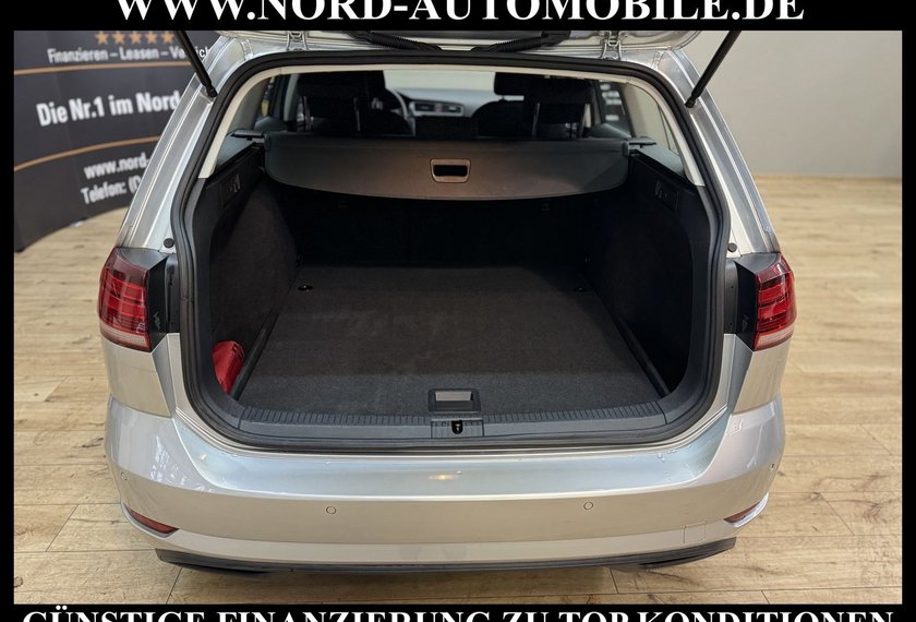 Volkswagen Golf Golf Variant Trendline 1.6 TDI Navi*Klima*SHZ*