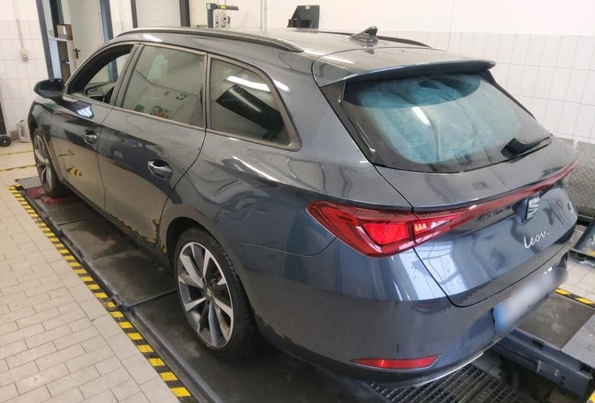 Seat Leon Leon SP FR 1.4 electric/TSI e-HYBRID DSG Navi/18