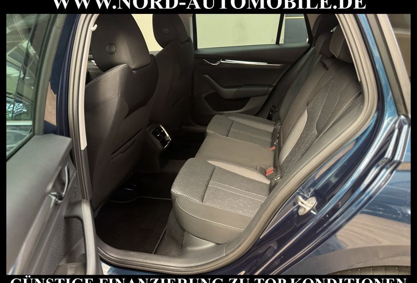 Skoda Octavia Octavia Combi Style 2.0 TDI DSG Kamera/AHK/ACC/