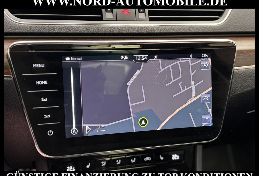 Skoda Superb Superb Combi SCOUT TDI DSG 4x4 *AHK*PANO*UPE61*