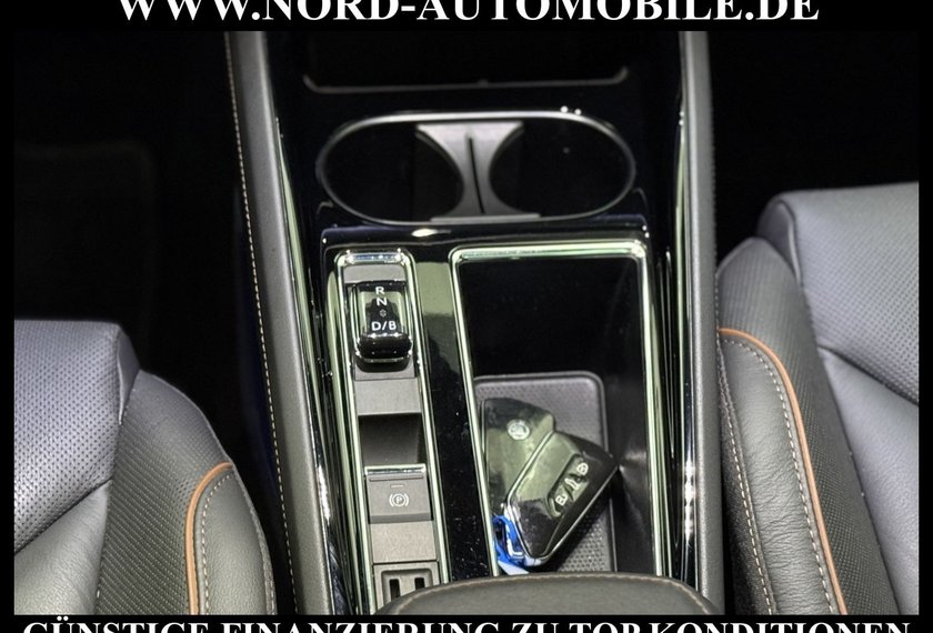 Skoda Enyaq Enyaq iV 80 x Founders Edition Suite Pano/AHK/21