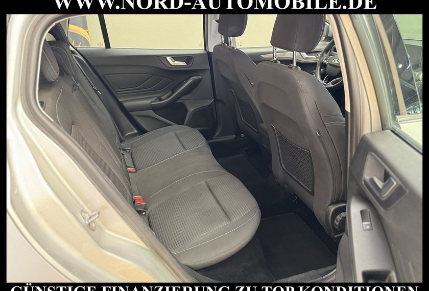 Ford Focus Focus Turnier 1.5 EB Titanium *LED*AHK*KAM*SHZ*