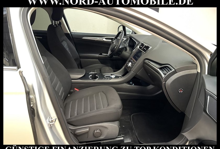 Ford Mondeo Mondeo Turnier Titanium *190PS*AHK*STHZ*LED*
