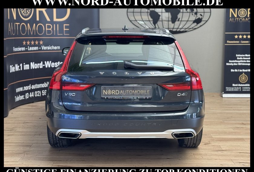 Volvo V90 Cross Country V90 Cross Country Pro AWD *PANO*LEDER*H&amp;K*UPE71