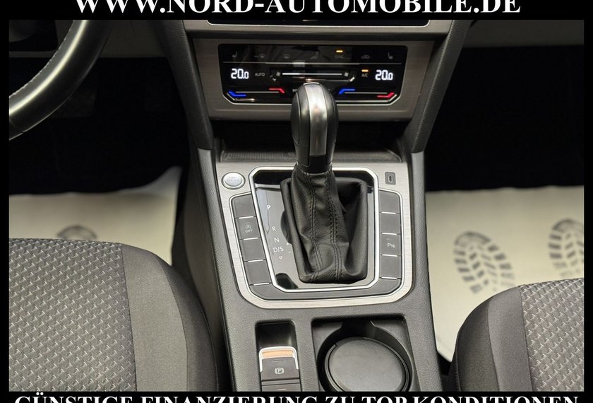 Volkswagen Passat Variant Passat Variant Basic 2.0 TDI DSG Kamera/Navi/LED