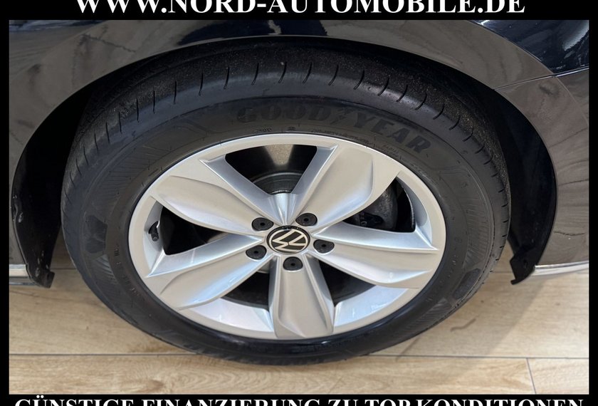 Volkswagen Passat Variant Passat Variant Elegance 2.0 TDI DSG Area View