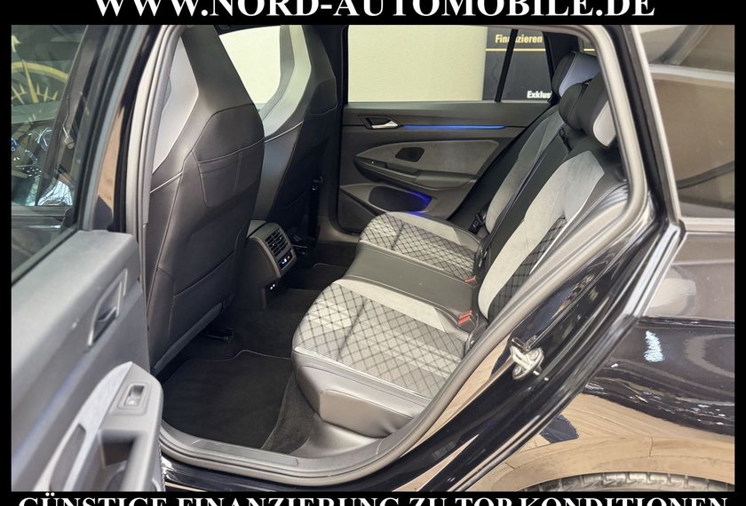 Volkswagen Golf Golf VIII Variant 1.5 eTSI DSG R-Line Pano/AHK/