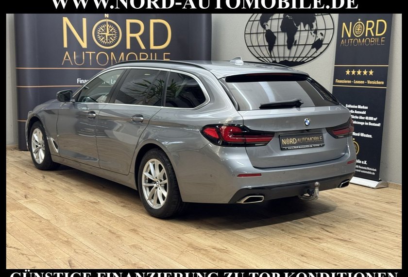 BMW 520 520 d Touring xDrive *LED*StHz*AHK*Luft*ParkAss*