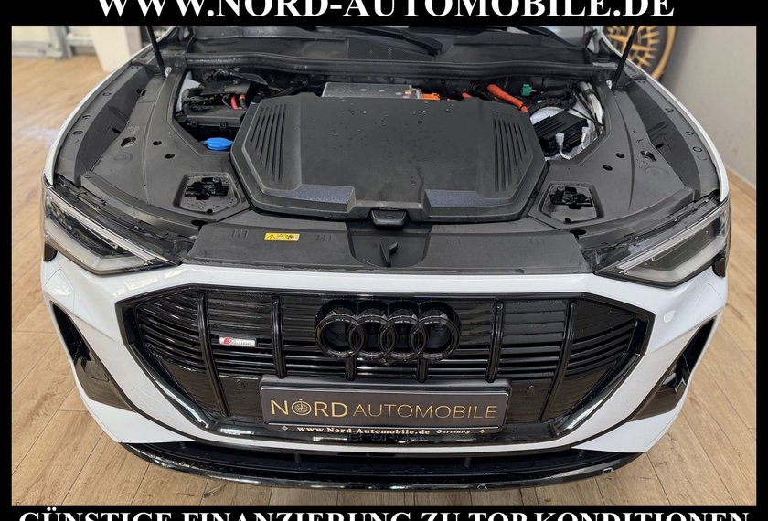 Audi e-tron e-tron Sportback S-Line Black Edition Pano/21/