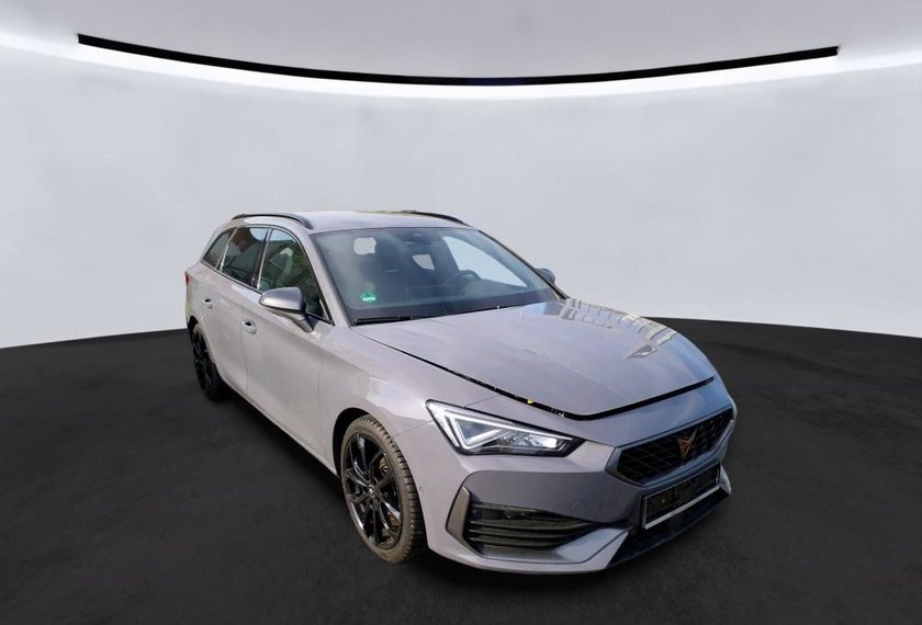 Cupra Leon Leon SP 1.4 TSI e-HYBRID DSG Kamera/ACC/Navi