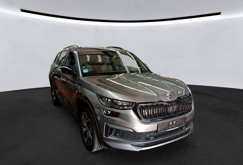 Skoda Kodiaq Kodiaq Sportline 2.0 TDI DSG 7-Sitzer/AHK/ACC/19