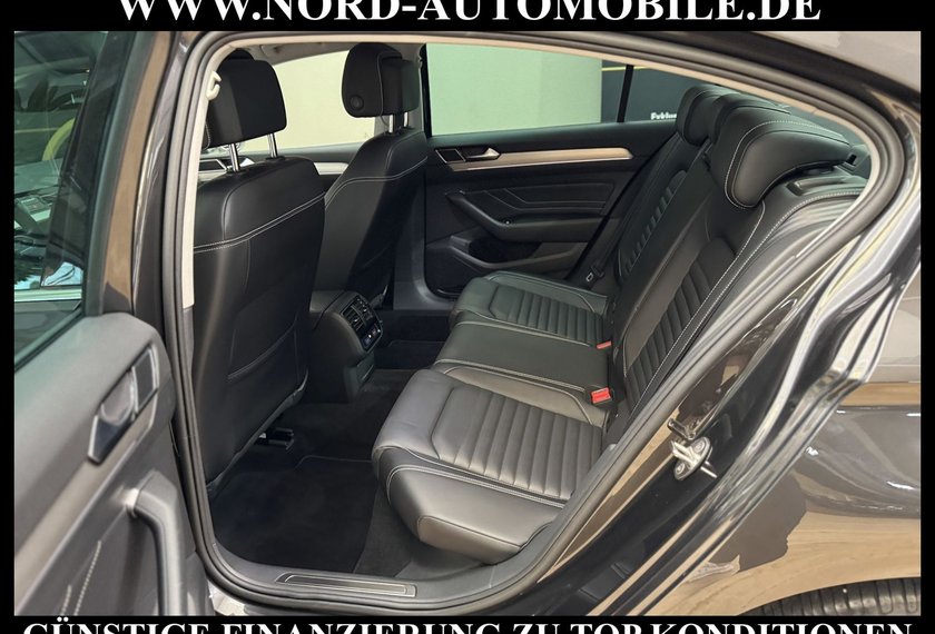 Volkswagen Passat Passat Lim. 2.0 TSI DSG Elegance Leder/Matrix/18