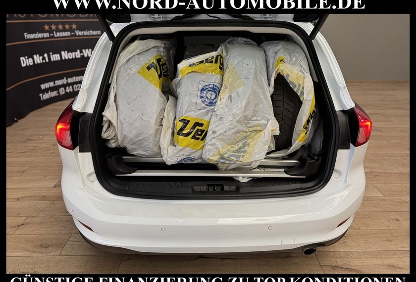 Ford Focus Focus Turnier 2.0 EB Titanium X *Ad.LED*AHK*StHz