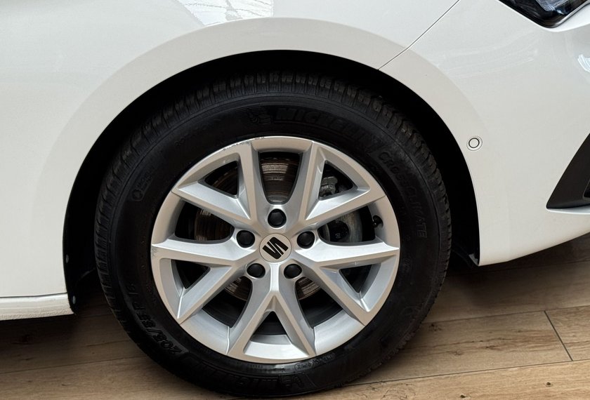 Seat Leon Leon SP Style 1.5 eTSI DSG Kamera/Navi/LED/