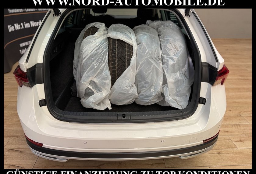 Skoda Octavia Octavia Scout Combi 2.0 TDI DSG AHK/HeadUp/ACC/