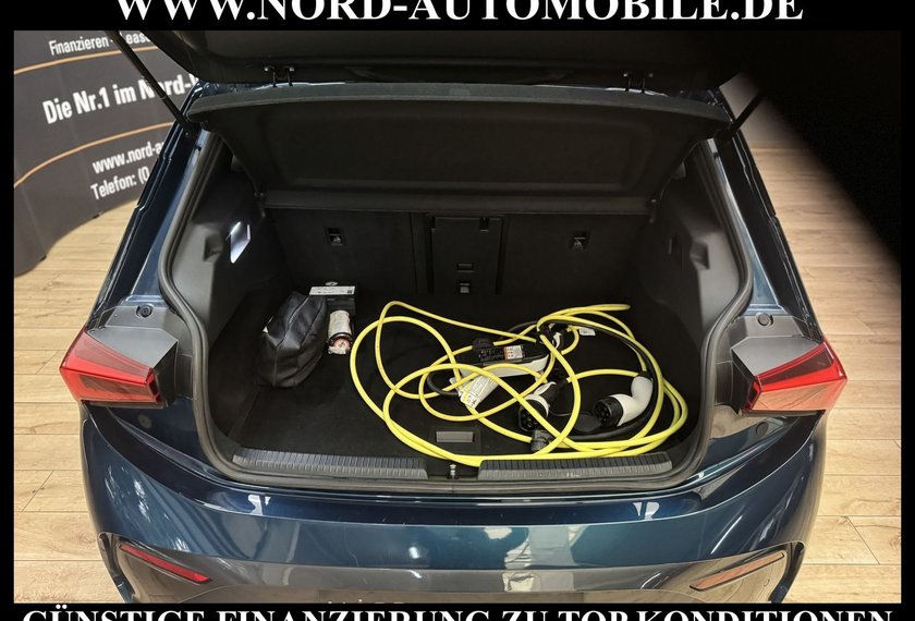 Cupra Born Born 150KW Panorama/Wärmepumpe/HeadUp/19