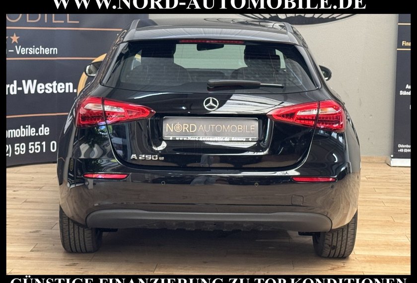 Mercedes-Benz A 250 A 250 e DCT STYLE *UPE:45*NAV*KAM*17Z*LEDER*