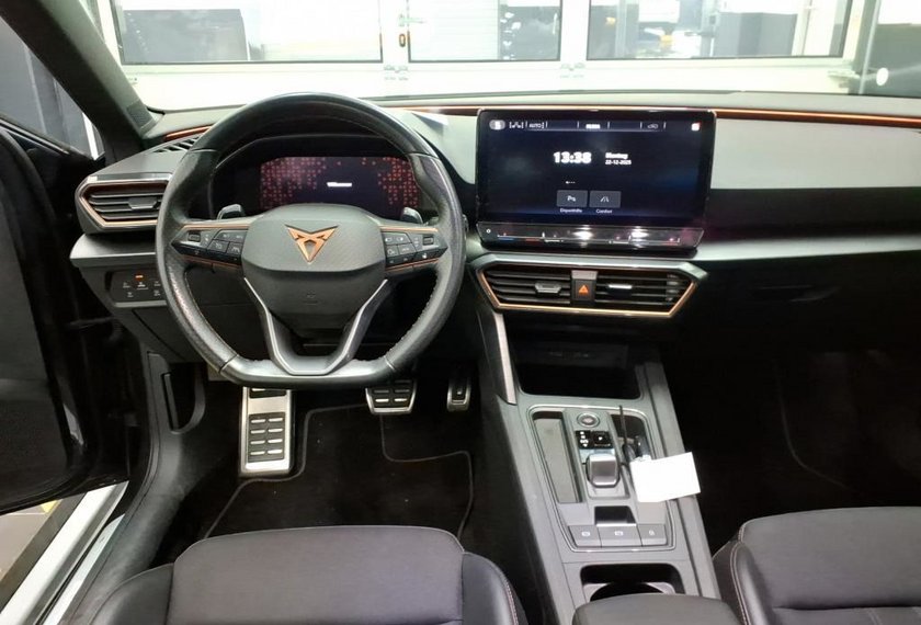 Cupra Leon Leon SP 1.4 TSI e-HYBRID DSG Pano/Kamera/ACC