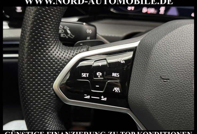 Volkswagen Golf Golf GTI 2.0 TSI DSG Black Style 19/ACC/Navi/LED