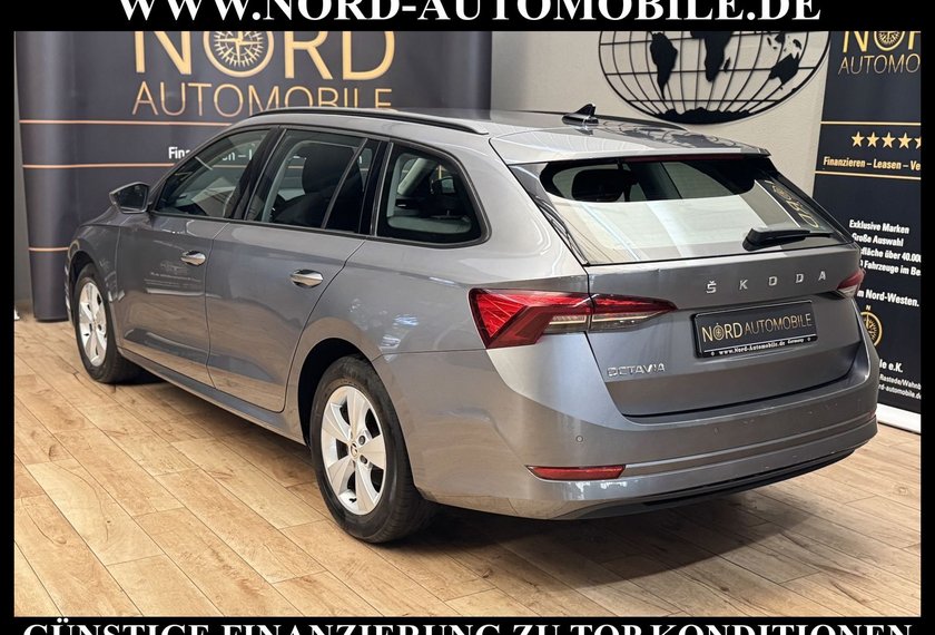Skoda Octavia Octavia Combi Ambition 2.0 TDI DSG Navi/LED/PDC
