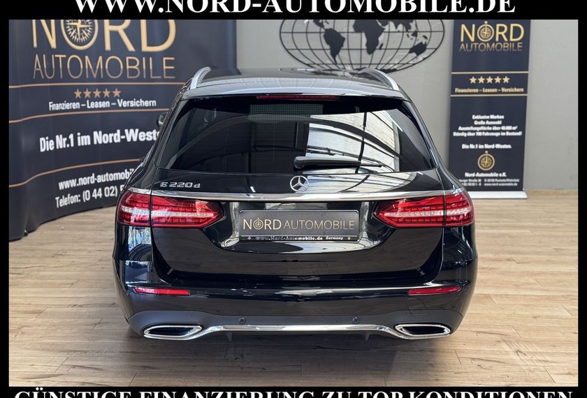Mercedes-Benz E 220 E 220 d T AMG *LED*AHK*Schiebedach*Kam*19ZOLL*