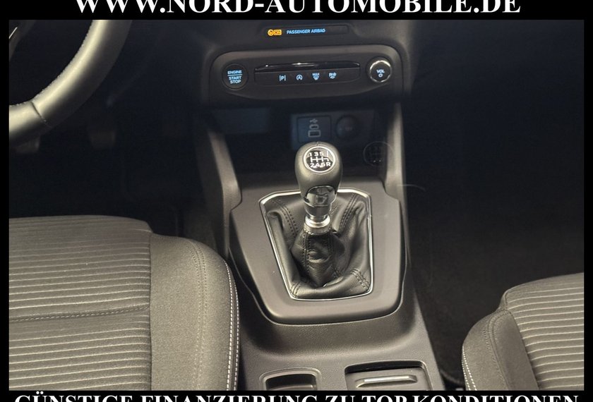 Ford Focus Focus Lim. 1.0 EcoBoost Titanium NAVI/Kamera/LED