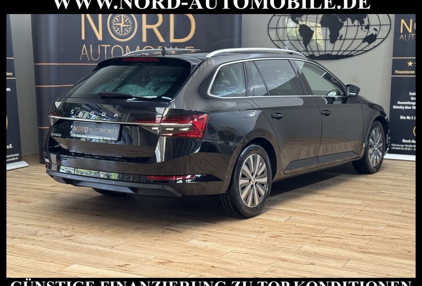 Skoda Superb Superb Combi 2.0 TDI Style DSG Kamera/Navi/LED