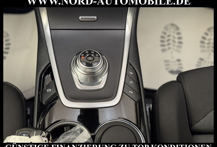 Ford S-Max S-MAX 2.0 EB TITANIUM *AHK*NAVI*SHZ*UPE:46