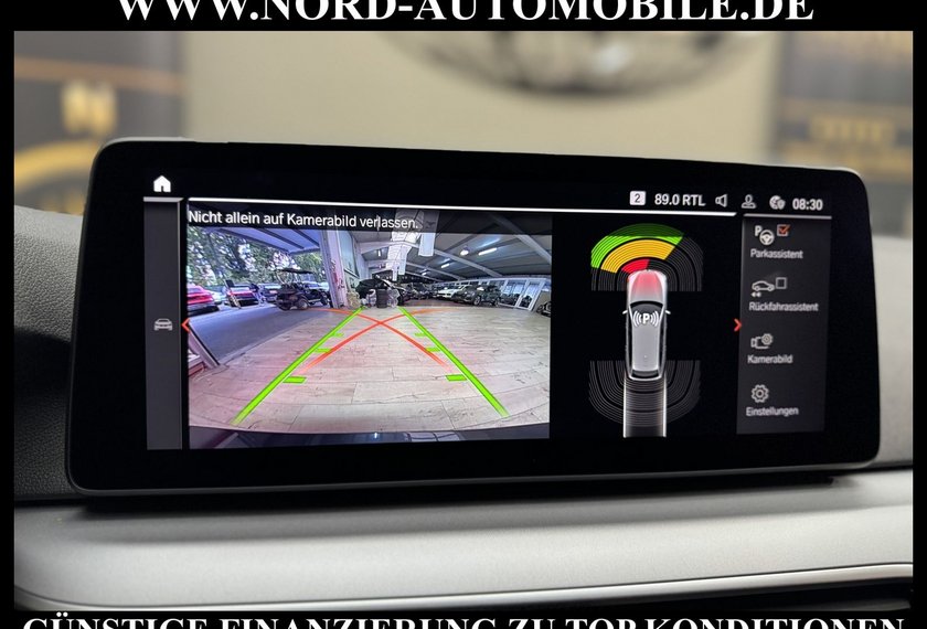 BMW 520 520 d Touring xDrive *LED*AHK*Luft*ParkAss*Leder