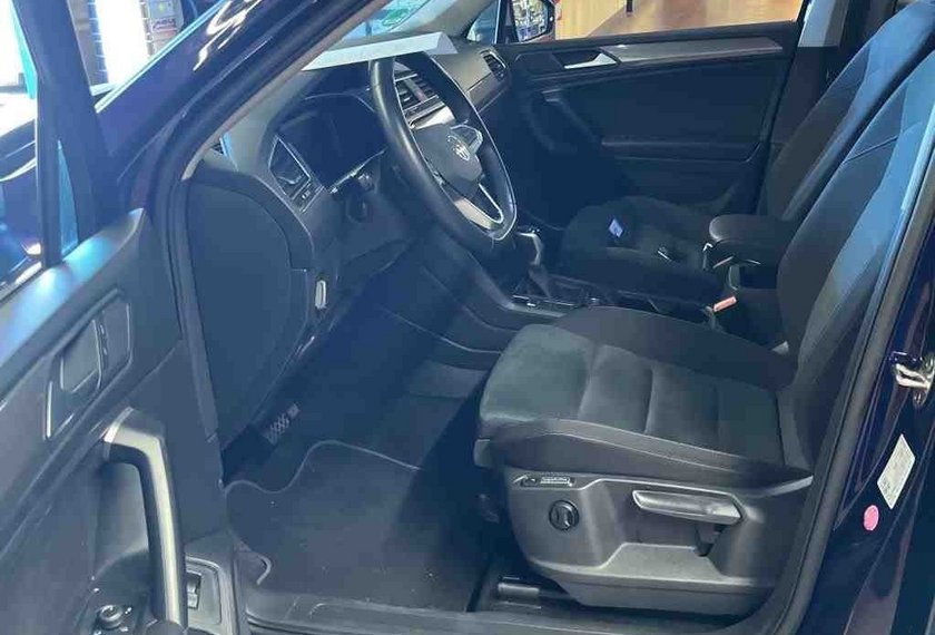 Volkswagen Golf Golf VIII Variant 1.5 eTSI Life DSG R-Line/Kamer