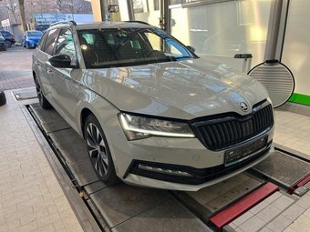 Skoda Superb Superb Combi Sportline 2.0 TDI DSG Virt.Cockpit