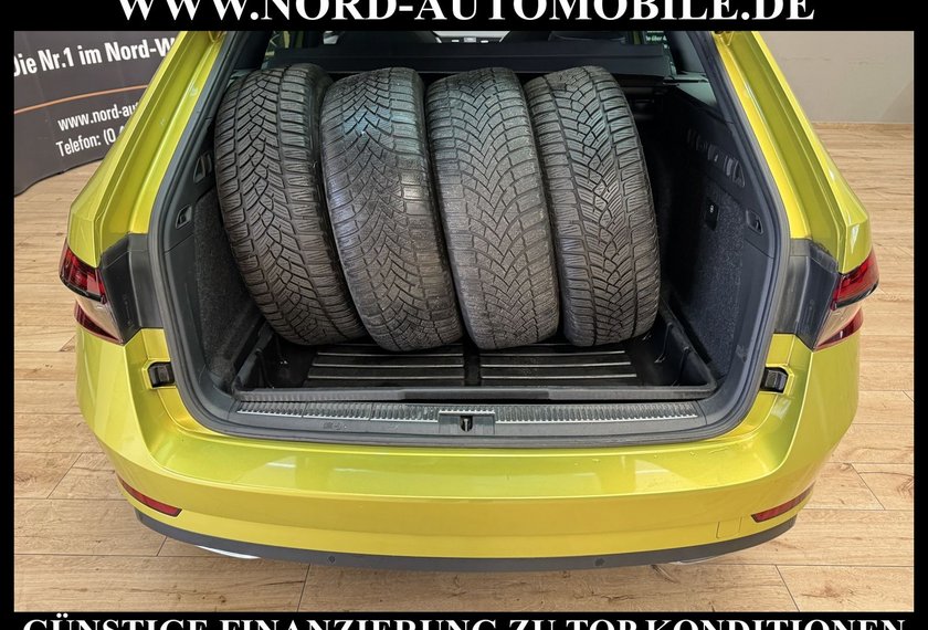 Skoda Superb Superb Combi 2.0 TDI 4x4 Sportline DSG Virt.Cock