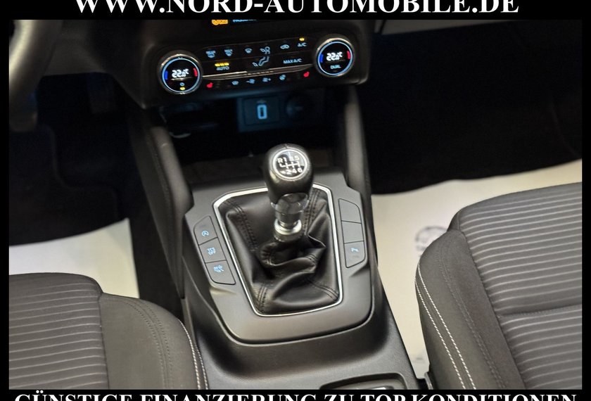 Ford Focus Focus Turnier 1.5 EcoBlue Titanium *LED*AHK*ACC*