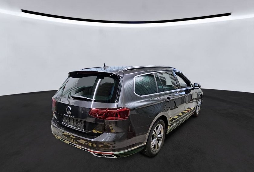 Volkswagen Passat Variant Passat Variant R-Line 2.0 TDI DSG AHK/Kamera/Nav