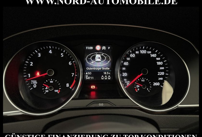 Volkswagen Passat Variant Passat Variant Business 1.5 TSI DSG AHK/Navi/LED