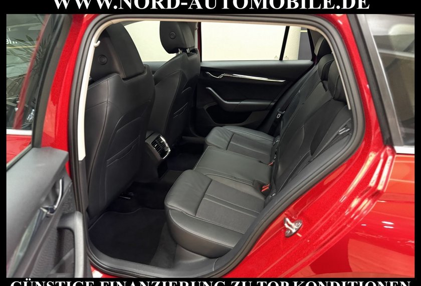 Skoda Octavia Octavia iV Combi Style 1.4 TSI DSG Pano/HeadUp/