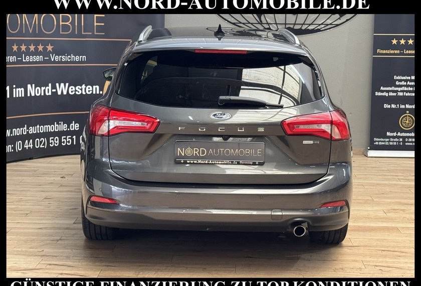 Ford Focus Focus Turnier 2.0 EB Titanium *AHK*ACC*Pano*B&amp;O*